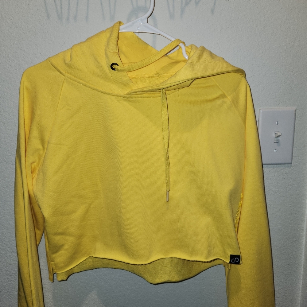 Cropped hoodie